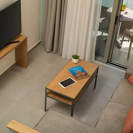 Dimitra Apts *