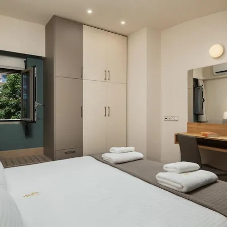 アパート Dimitra Apts